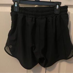 lululemon hotty hots size 2